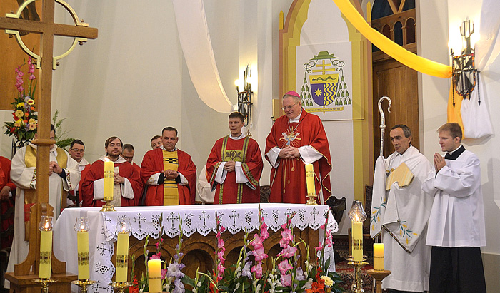 Uroczystościom przewodniczył nuncjusz apostolski na Ukrainie abp Thomas Edward Gullickson 