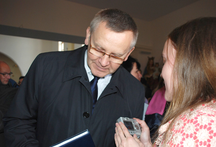 Marszałek Województwa Slaskiego Mirosław Sekuła udziela wywiadu A. Christenko