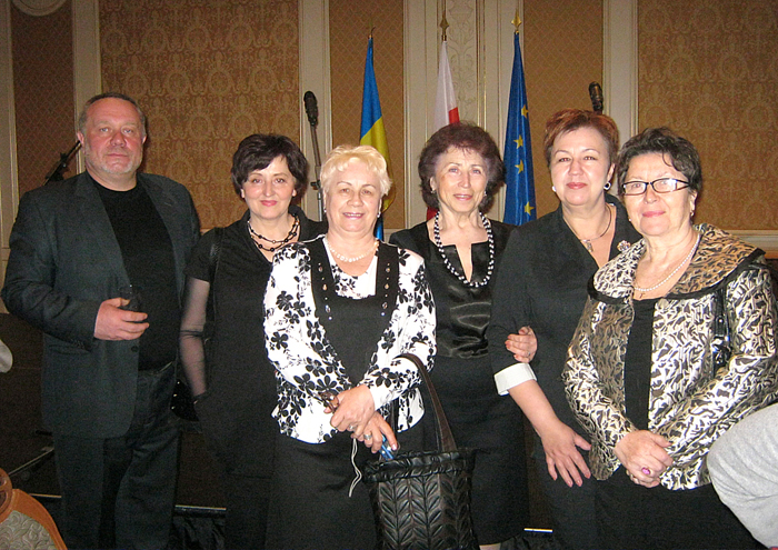 W świątecznym nastroju - przedstawiciele Federacji Organizacji Polskich na Ukrainie