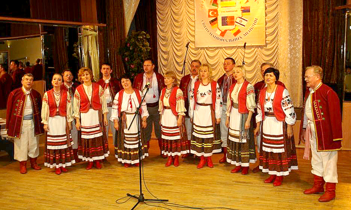Zespół wokalny działający przy oddziale ZPU w Wołoczyskach pod kierownictwem S. Żułkowskiego