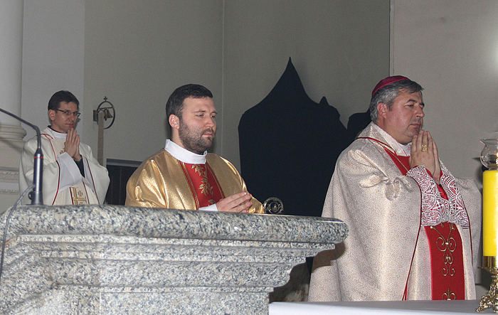 Uroczystą Mszę świętą Celebrował JE Ks. Arcybiskup Piotr Malczuk