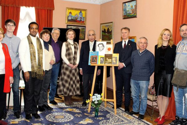 „POŁĄCZYĆ W PIEŚNI ZNOWU DNIEPR I WISŁĘ!”