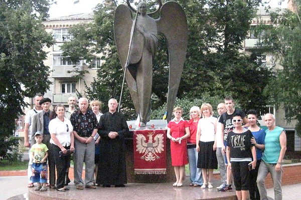 Echa Tragedii Wołyńskiej na Podolu (z nr 452)