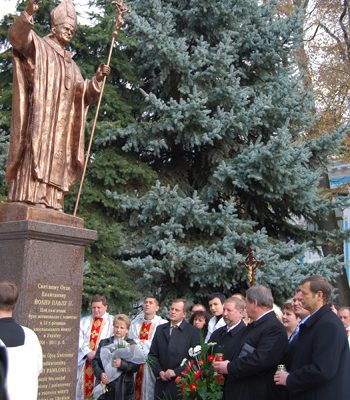 W Żytomierzu odsłonięto pomnik bł. Jana Pawła II!