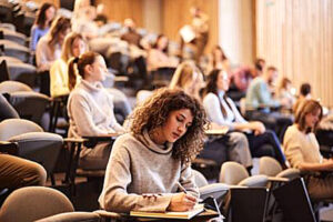 Porady, jak zdać pierwszą sesję, żeby było mniej stresu i nerwów