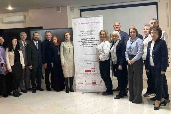 FEDERACJA ORGANIZACJI POLSKICH NA UKRAINIE UPAMIĘTNIA OFIARY ZBRODNI KATYŃSKIEJ
