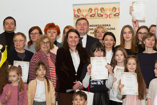 Przegląd recytatorski „Poezja łączy pokolenia”