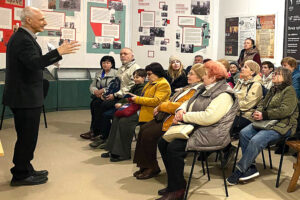 „Splatające się winorośle”