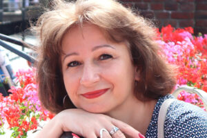 O  WYJĄTKOWEJ SZKOLE W WYJĄTKOWYM MIEŚCIE- ROZMOWA Z WYJĄTKOWĄ NAUCZYCIELKĄ odeskiego liceum o pracy w szkole w warunkach wojennych i o Olimpiadzie Literatury i Języka Polskiego